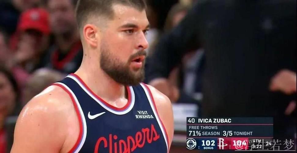 火箭险胜快船115-113：阿门表现出彩，6人发挥稳定，2人表现不佳